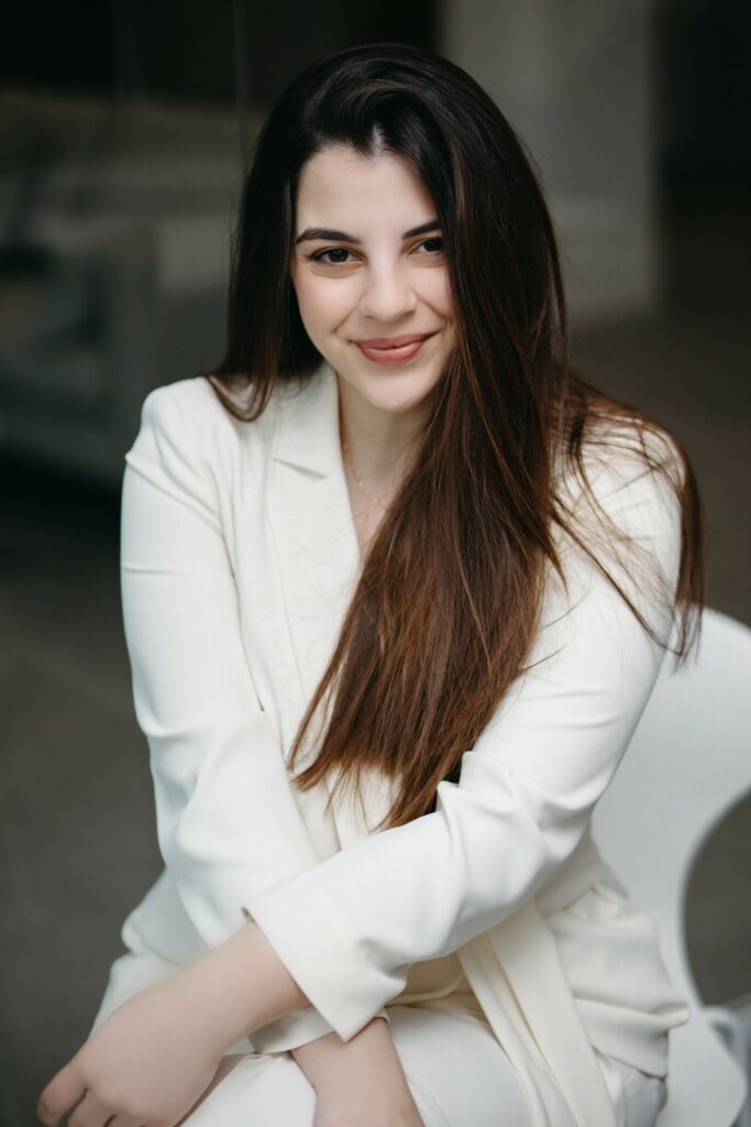 Headshot of Natalia Benou